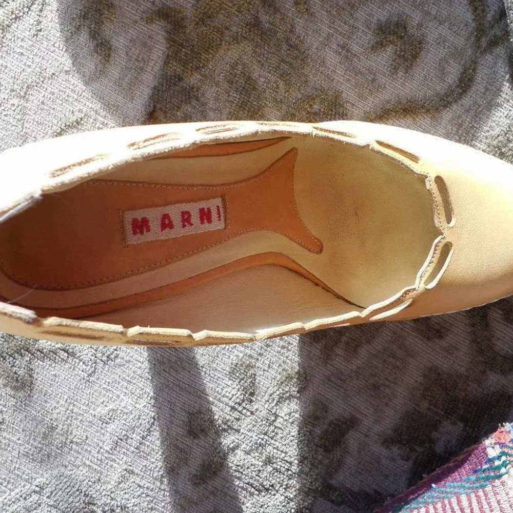 Marni Cutout Nude Leather Pumps Almond Toe High Heels EU 35.5 US 5 5.5 Italian